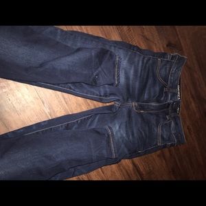 Like new AE Jeans 😍😍